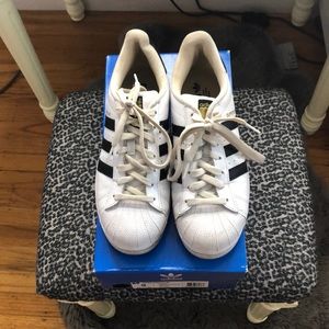 Adidas original superstar shoes size 9